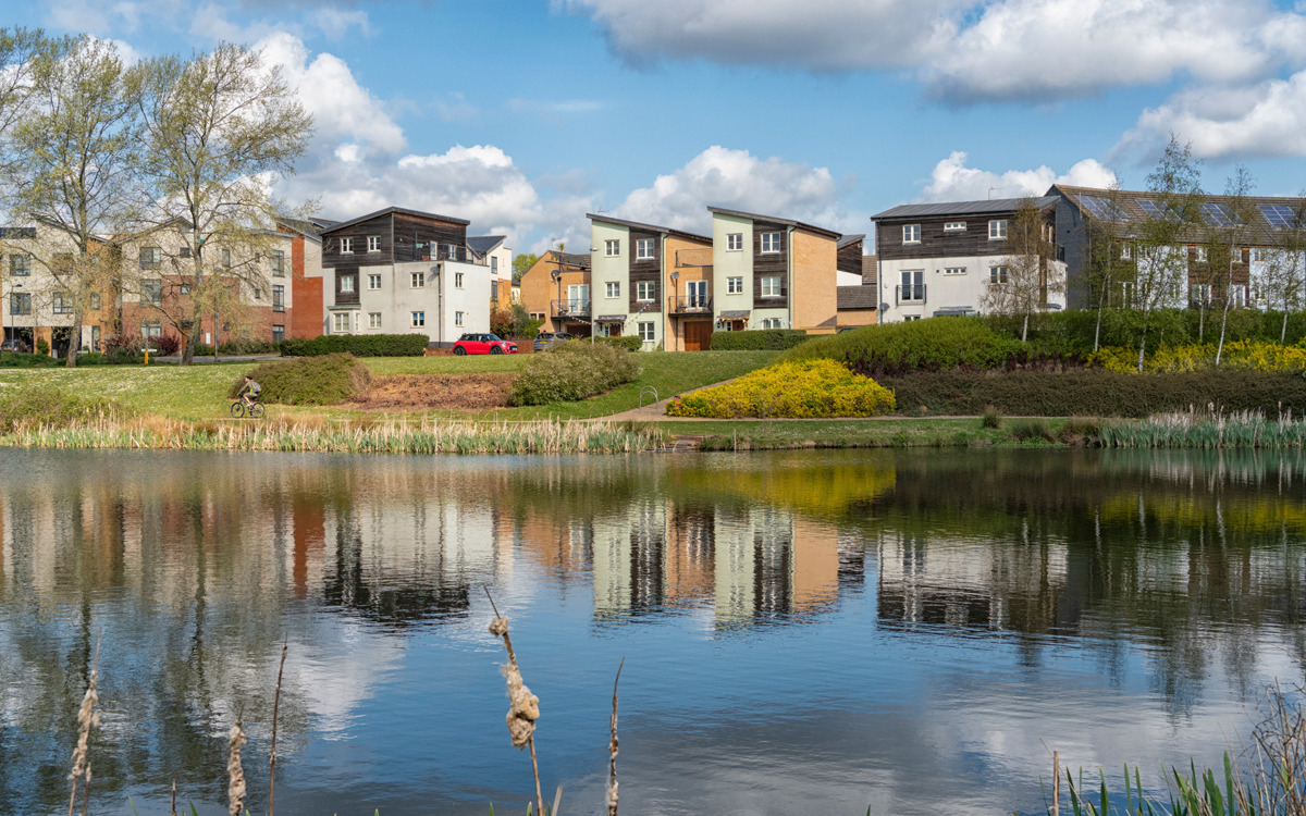 Houses on the waterfront at Ashland Lakes.