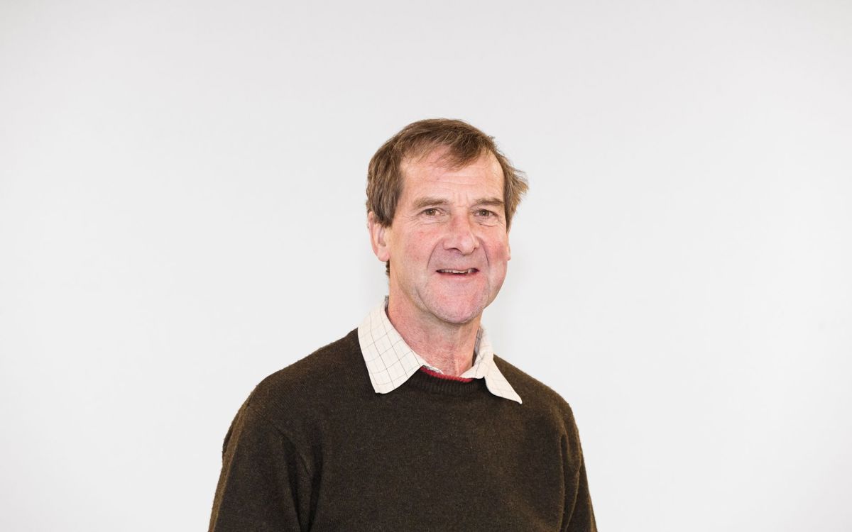 Portrait photo of Ian Burgess