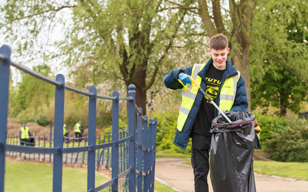 Volunteer litter picking in the parks