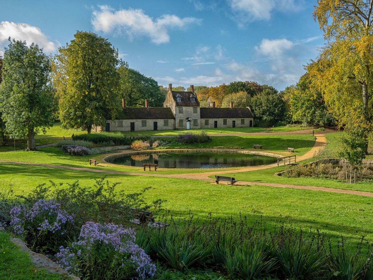 Almshouses and pond in Great Linford Manor Park 